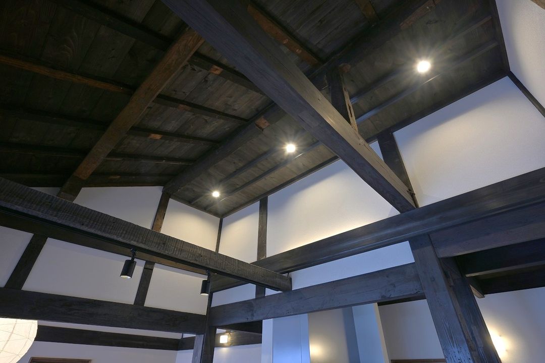 Renovated Kominka with Kura Storehouses in Sanjo, Niigata - Thumbnail 4