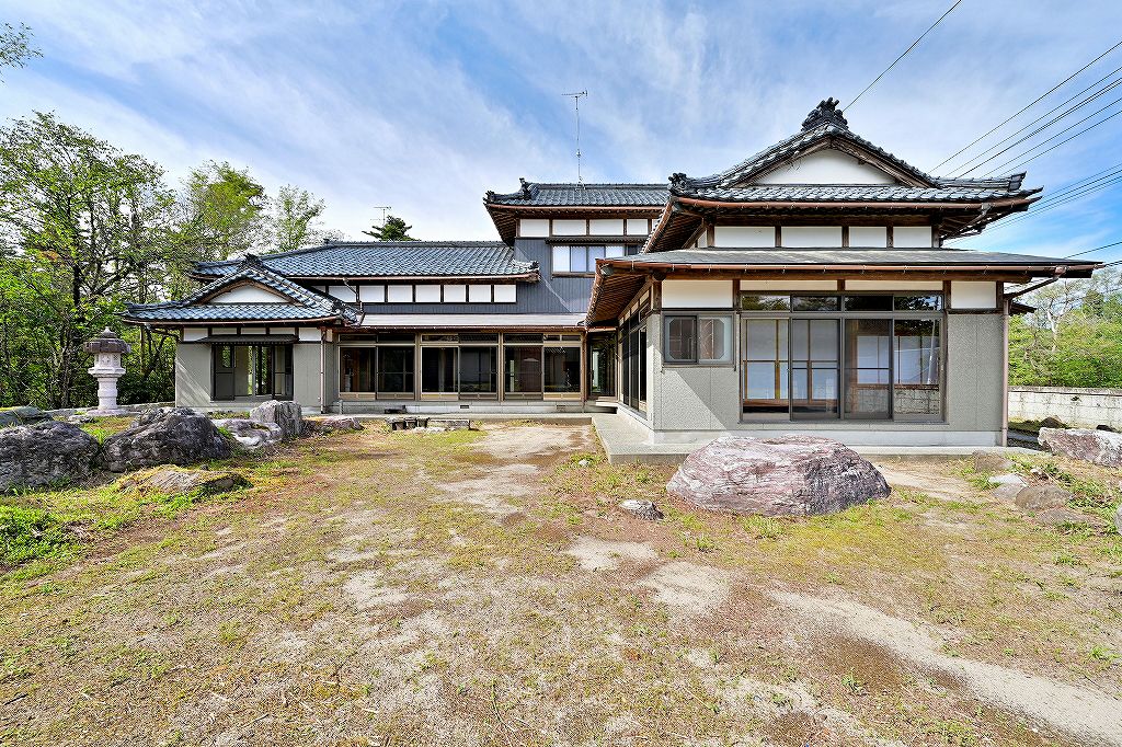 Renovated 12LDK Traditional House in Shibata, Niigata - Thumbnail 2