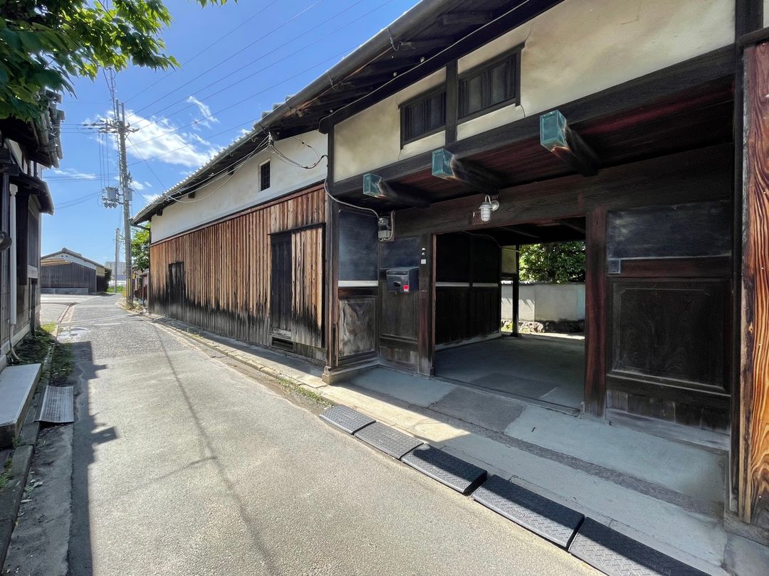 Traditional 1963 Kominka Villa with Garden in Tenri, Nara - Thumbnail 2