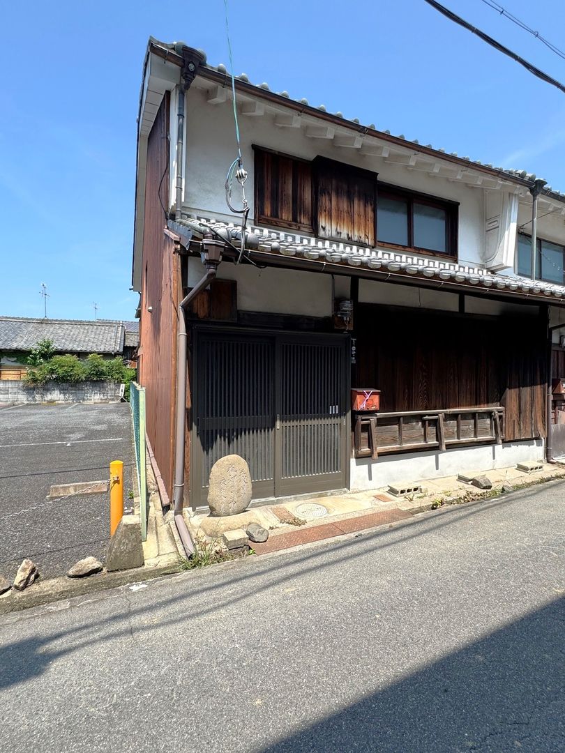 Traditional 1940 Machiya House for Sale in Tenri, Nara - Thumbnail 3