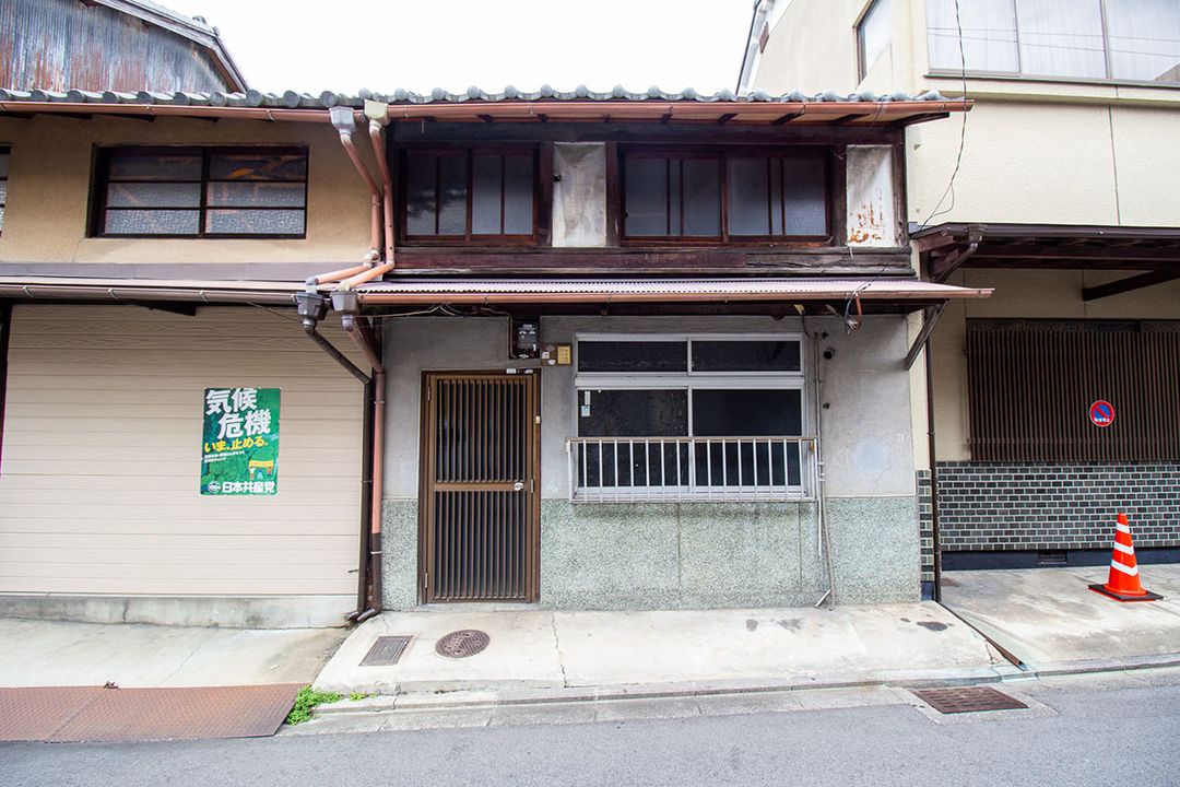 Traditional Kyo-machiya for Renovation in Kyoto's Kamigyo Ward - Thumbnail 3