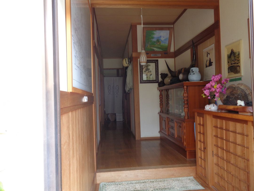 1995 Japanese-Style Beach House with Ocean Views in Mie - Thumbnail 3