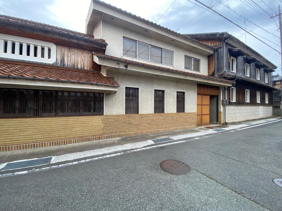 Nago Sake Brewery Kominka for Sale in Yamaguchi - Image 1