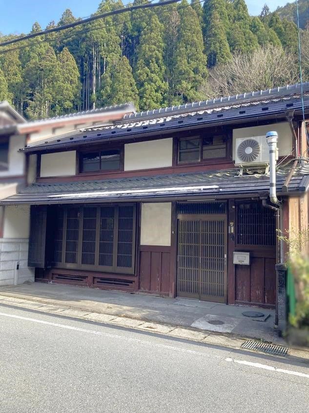 Traditional 1949 Machiya House for Sale in Kurama, Kyoto - Thumbnail 2
