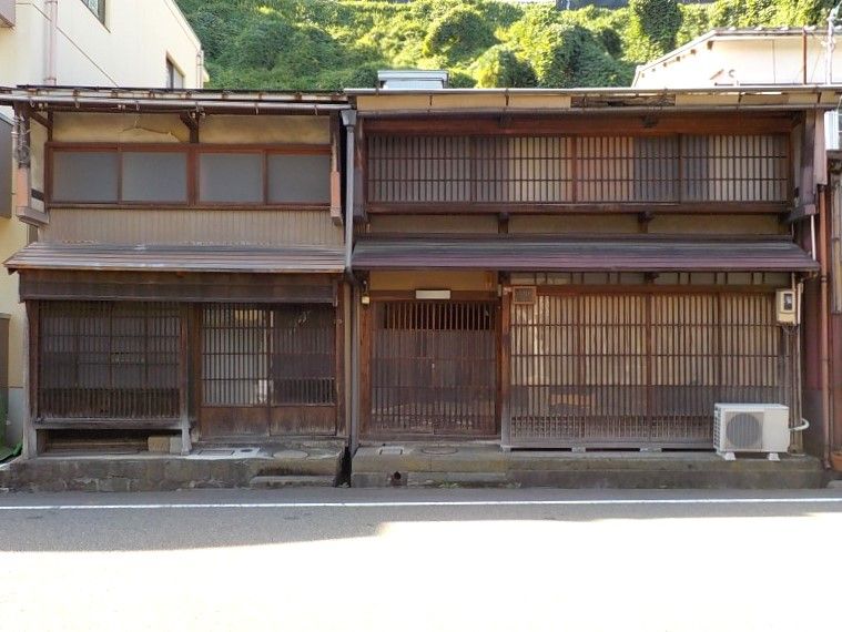 Tenjin Machiya - Historic Dual Machiya for Sale in Kanazawa - Thumbnail 2