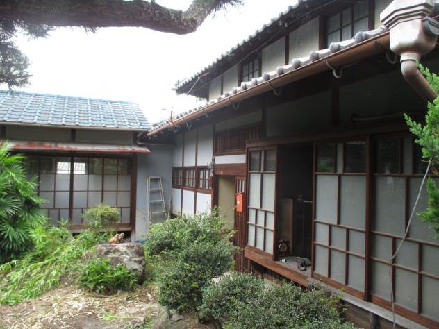 Wooden tiled single-story building — Akiya in Kanonji, Kagawa - Thumbnail 2