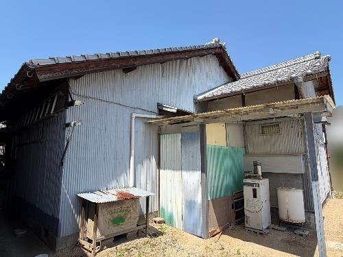 Wooden tiled single-story building — Akiya in Kanonji, Kagawa - Thumbnail 2