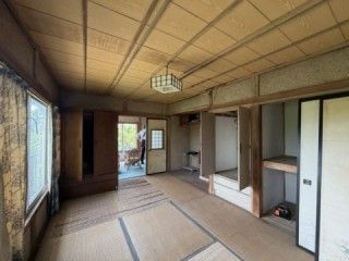 89-Year-Old Traditional House on Large Plot in Koriyama, Fukushima - Thumbnail 3