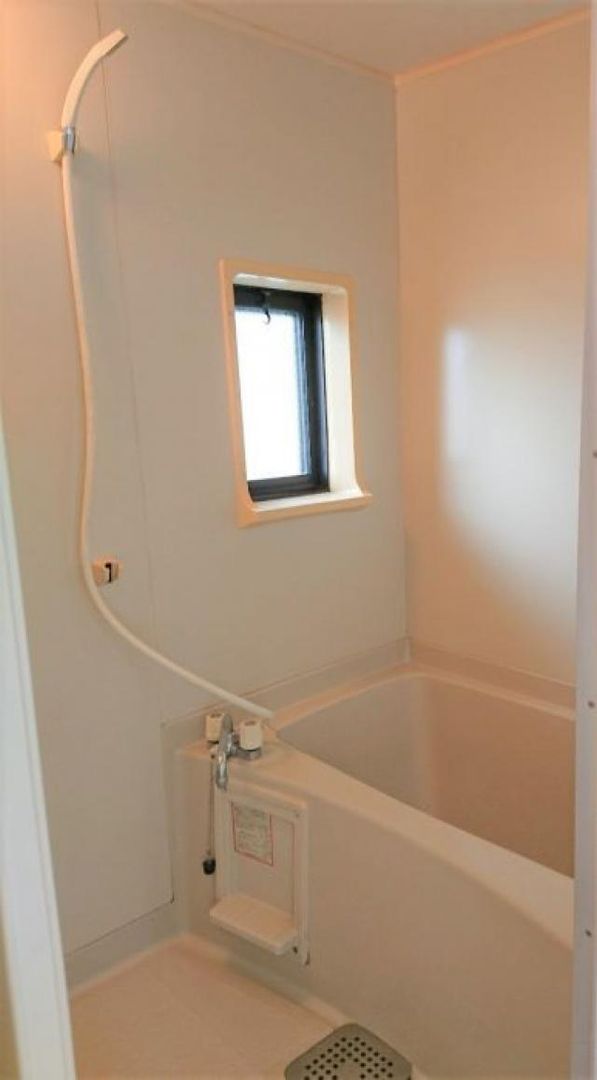 2DK Apartment for Rent in Marugame City, Kagawa - Thumbnail 4
