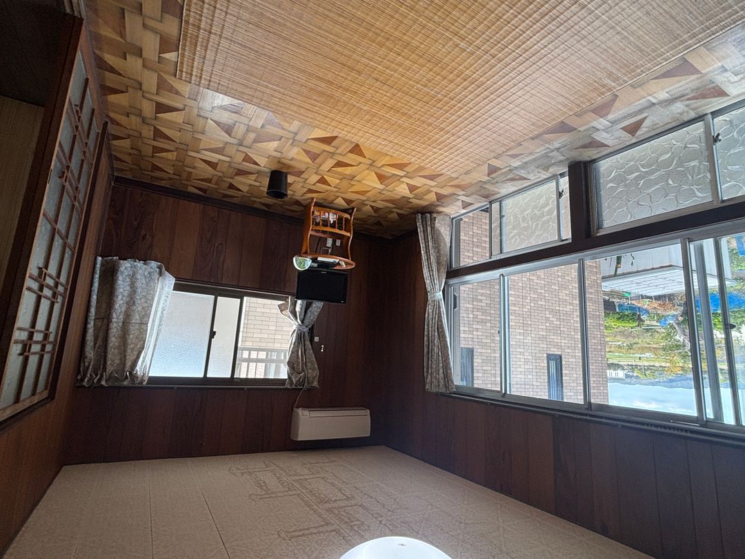 Large 5K+ Wooden House for Sale in Reihoku, Kumamoto - Thumbnail 3