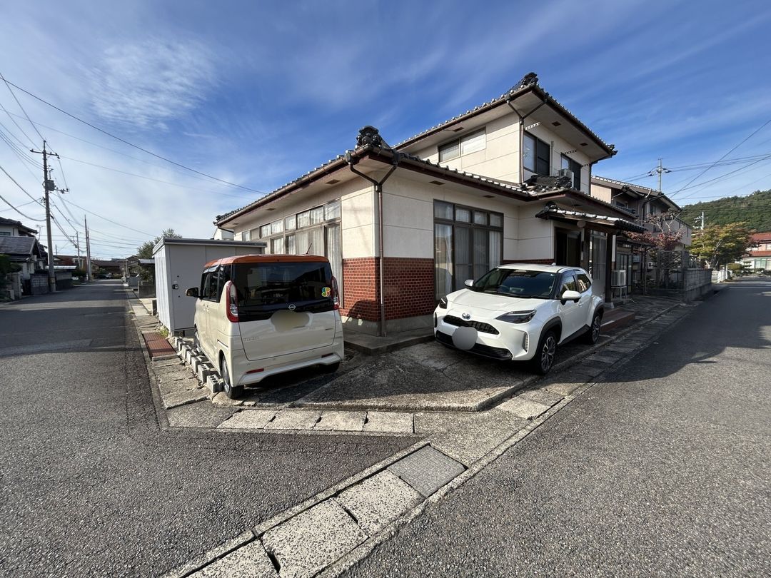 5LDK Renovated House for Sale in Masuda City, Shimane - Thumbnail 2