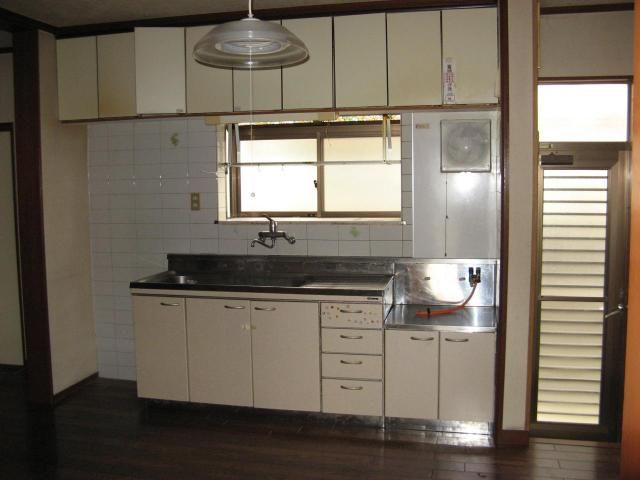 7LDK House for Rent in Takamatsu, Kagawa - 165 sqm - Thumbnail 4