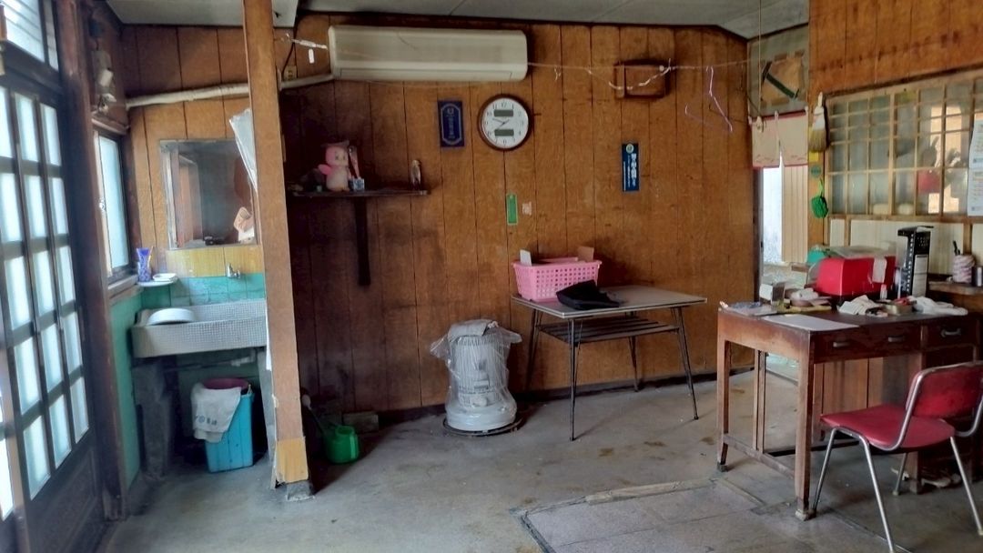 3DK Wooden House for Sale in Yamato Town, Kumamoto - Thumbnail 4