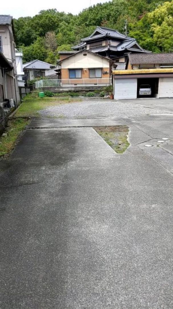 5LDK House for Rent in Zentsuji, Kagawa - Thumbnail 2