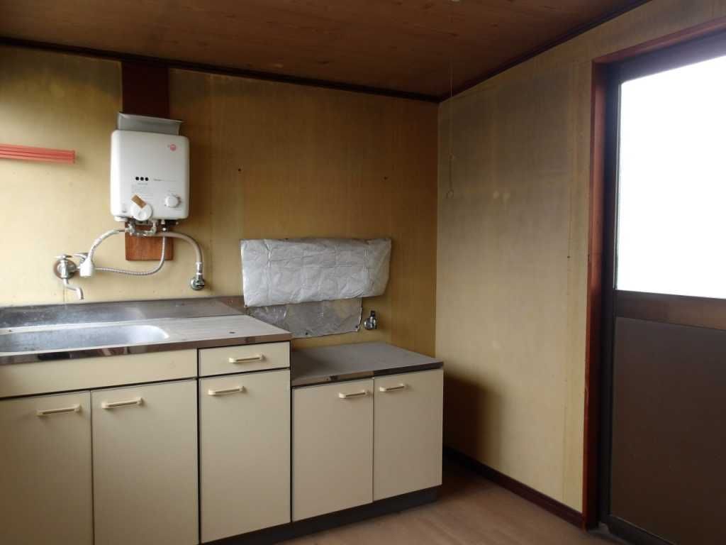 2-Story Home with Workshop in Kiryu, Gunma - Thumbnail 2