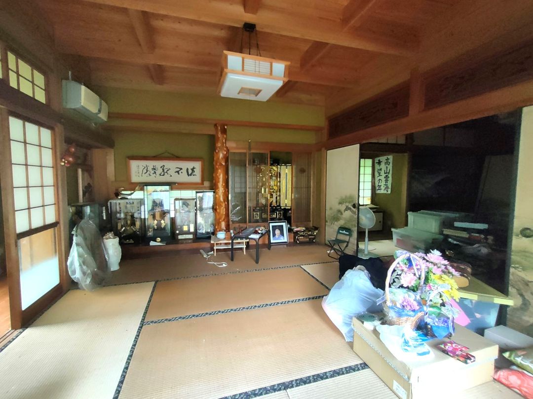 Stained Glass & Two-Story Entrance House in Uto, Kumamoto - Subsidy Available - Thumbnail 4