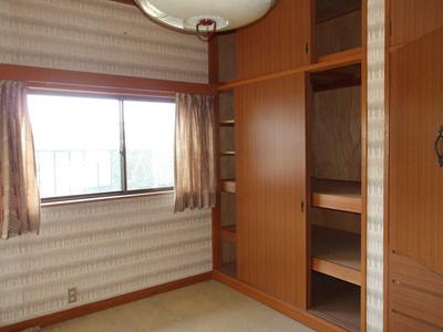 Spacious 7LDK House with Farmland in Kiryu City — Image 2, Kiryu, Gunma