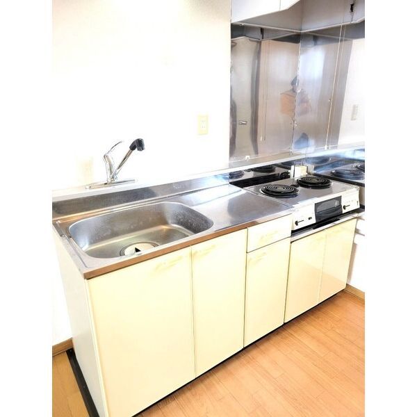 Myroom Higashimachi E-Goshitsu 1R Apartment for Rent in Kamifurano - Thumbnail 3