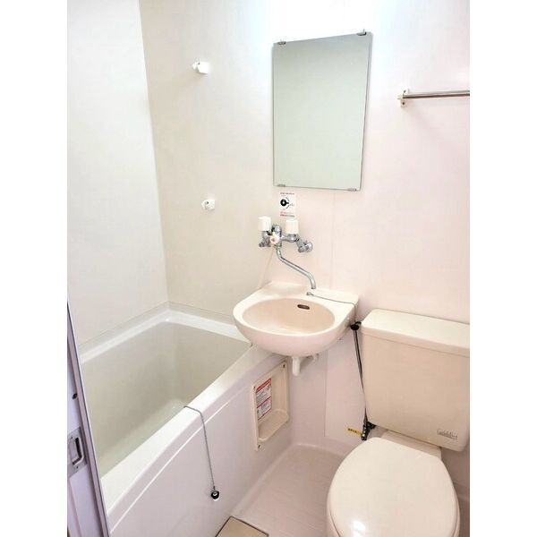 Myroom Higashimachi E-Goshitsu 1R Apartment for Rent in Kamifurano - Thumbnail 4