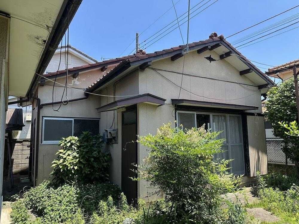 1966 Kiryu Property with 4 Structures on 160+ Tsubo - Thumbnail 2