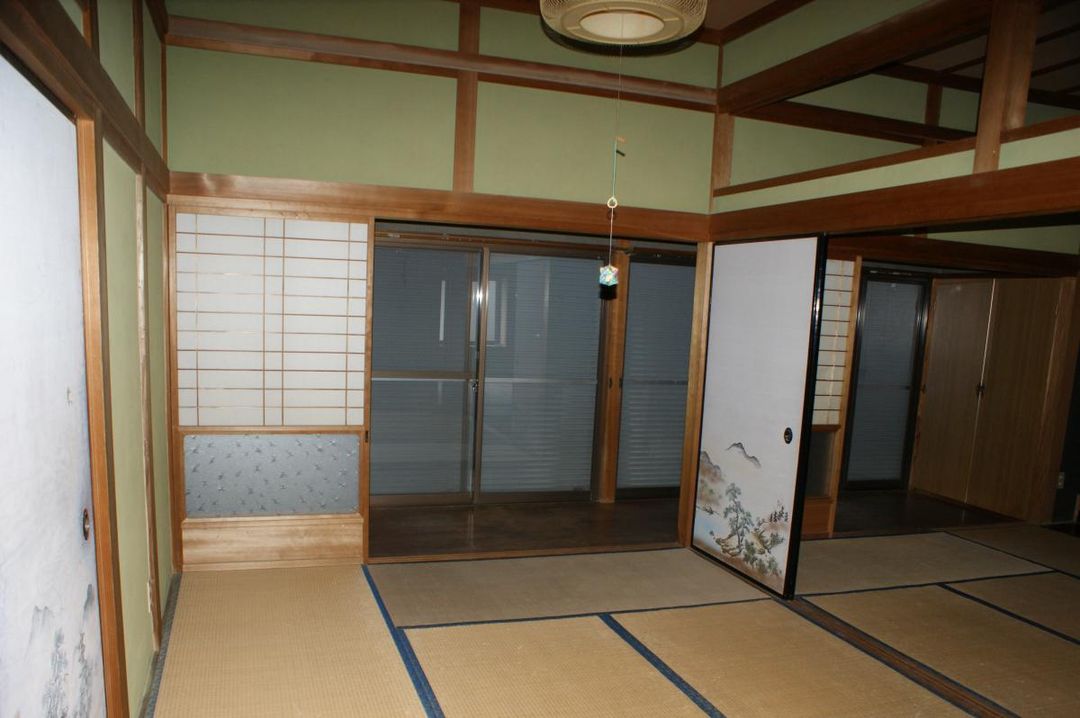 Renovated 6DK Traditional House with Land for Sale in Nahari, Kochi - Thumbnail 3