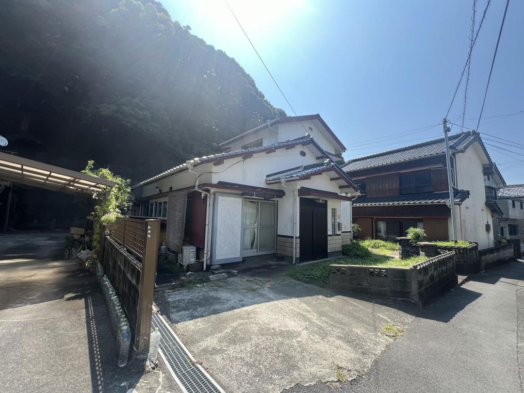 Spacious 6DK Rental House with Garden Near Sea in Otsuki, Kochi - Thumbnail 2