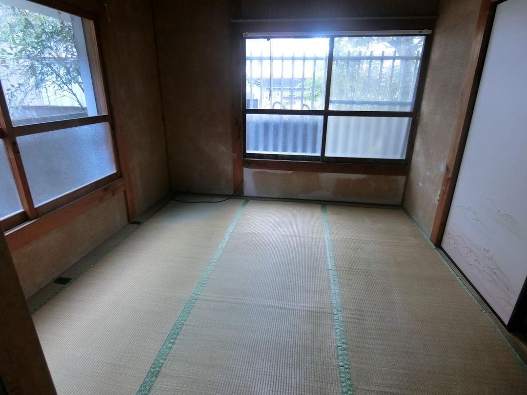 Spacious Vacant House for Rent or Buy in Aki City, Kochi - Thumbnail 3