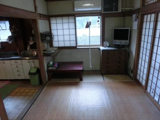 Traditional Irori House for Rent near JR Sakawa Station, Kochi - Thumbnail 3
