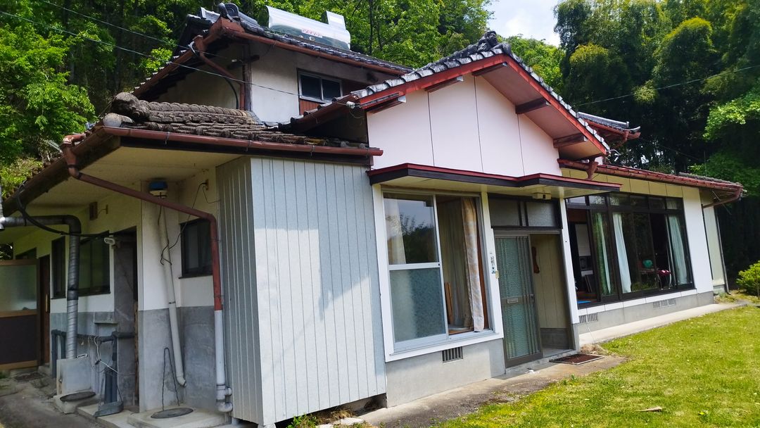 Traditional Wooden House for Sale or Rent in Yamato, Kumamoto - Image 1