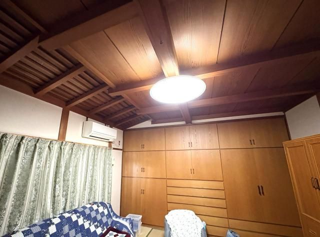 8LDK Reinforced Concrete House in Mitoyo City, Kagawa - Thumbnail 3