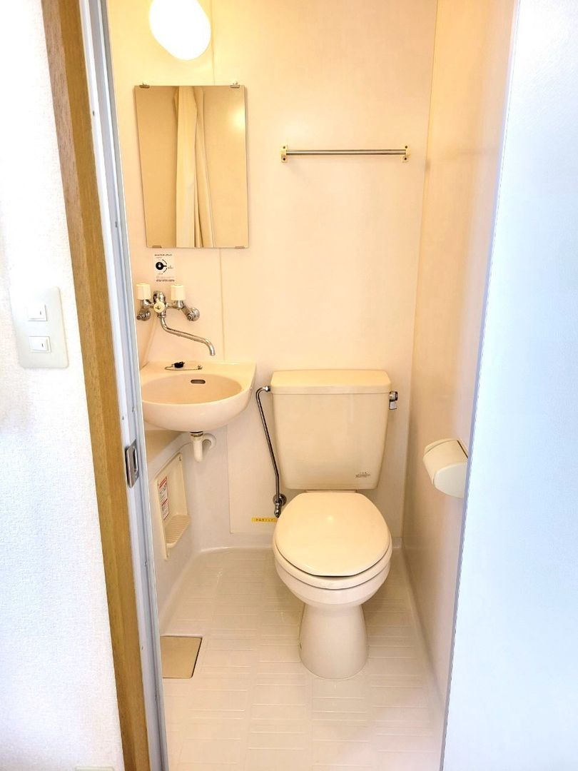 Compact 1R Apartment for Rent in Kamifurano, Hokkaido - Thumbnail 3