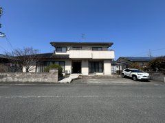 4LDK Renovated Apartment for Sale in Hamada, Shimane Prefecture - Thumbnail 4