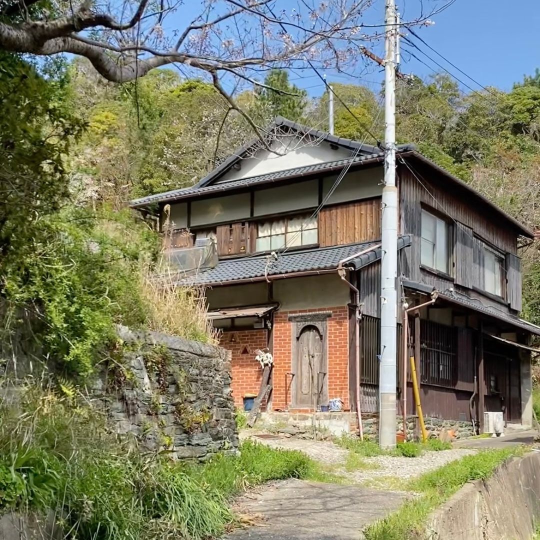 100-Year-Old Kominka with Bay Views in Wakayama City - Thumbnail 3