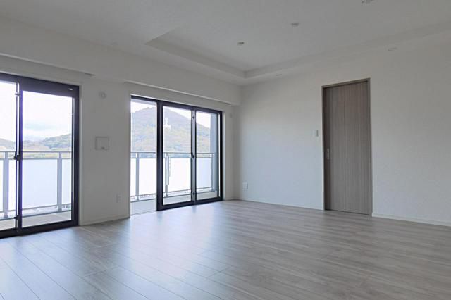 New 2LDK Apartment in Utazu, Kagawa - 74.2 sqm - Thumbnail 3