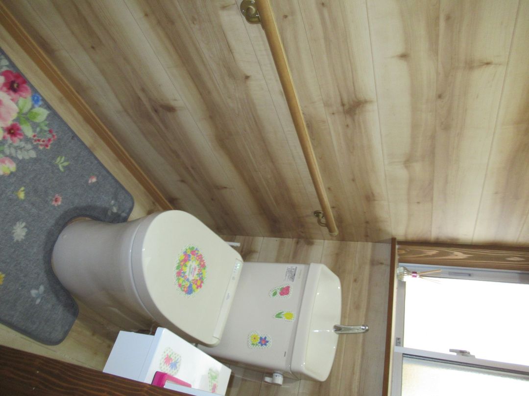 2-Story Wooden House for Sale in Ashikita, Kumamoto - 122m² - Thumbnail 2