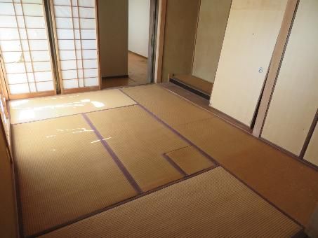 Spacious House for Sale on 885sqm Lot in Koge Town, Fukuoka - Thumbnail 2