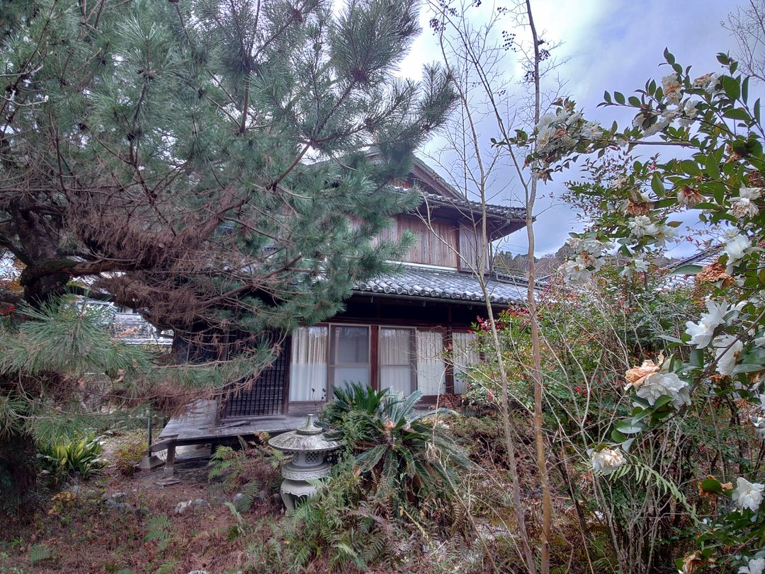 Traditional Kominka with Farmland in Yoshinogawa, Tokushima - Thumbnail 4