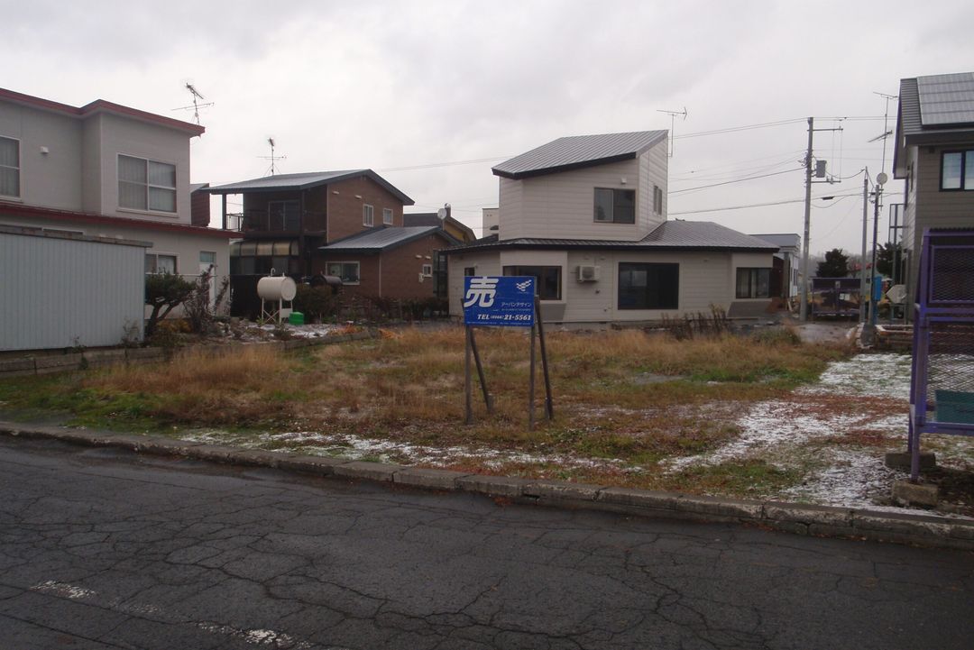 Land for Sale in Kamifurano, Hokkaido - 281.61 sqm Plot - Thumbnail 2