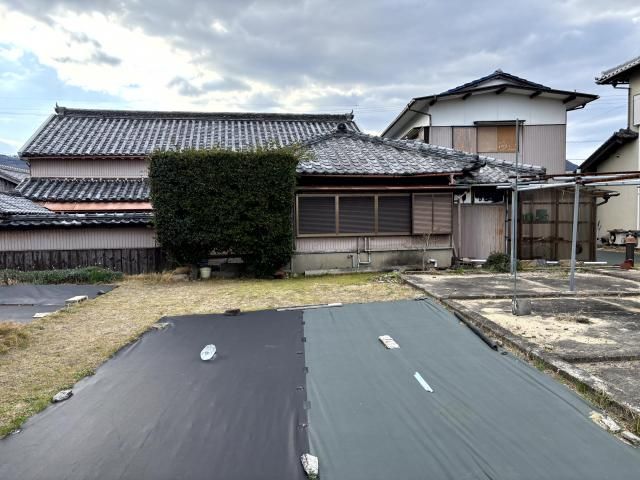 Historic 12R2K Kominka with Land in Sanuki City, Kagawa - Image 1