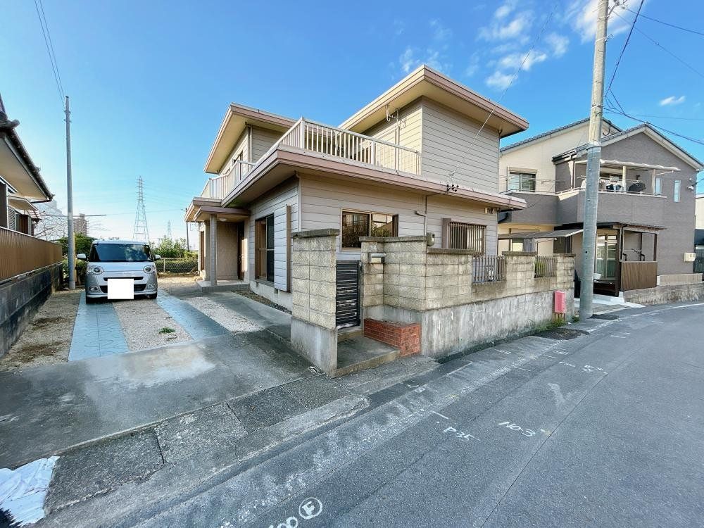 5LDK RC House for Sale in Komaki City, Aichi - 149m2 - Thumbnail 3
