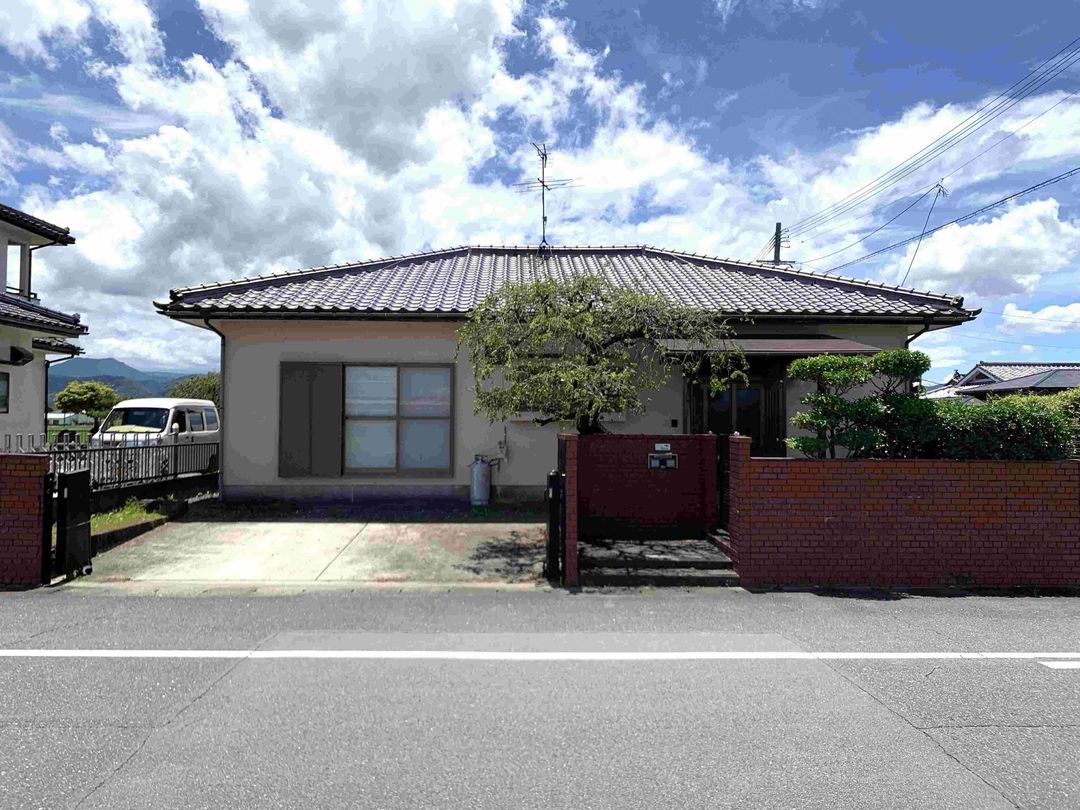 3LDK Single-Story House with Garden for Sale in Uki City, Kumamoto - Thumbnail 4
