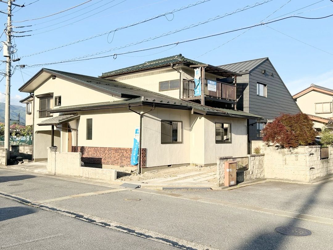 Renovated 5K House for Sale in Kai, Yamanashi - Thumbnail 2