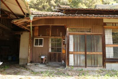 Kumamoto Prefecture Vacant House Bank Platform | Property Details | [Registration No. 3] Recommended for those who want to live an authentic rural life! Vacant house in Nakaino district *Large-scale renovation or demolition required — Front_door, Kikuyo, Kumamoto