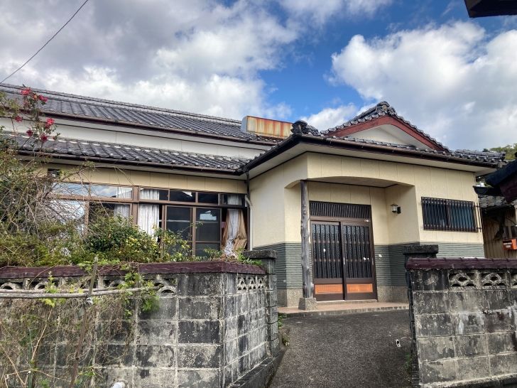 157 sqm 6DK Farmhouse with Land in Ryugatake, Kamiamakusa, Kumamoto - Thumbnail 2