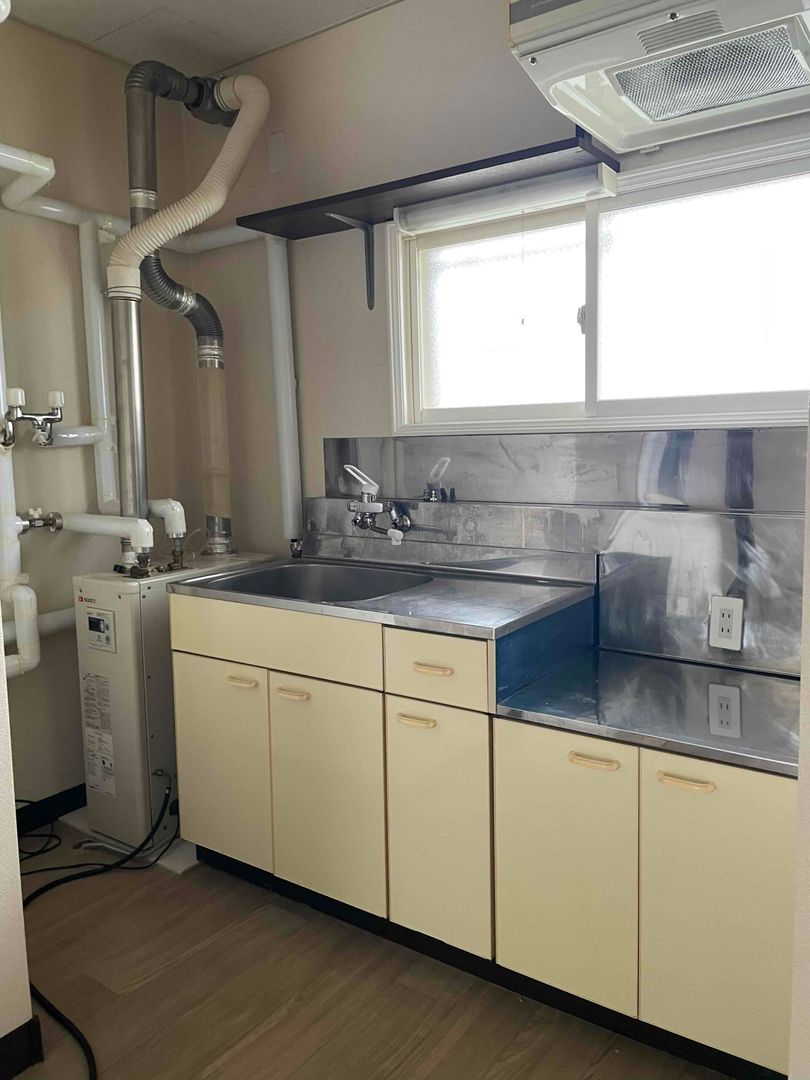 Young Heights B Room Rental in Kamifurano, Hokkaido - Thumbnail 2