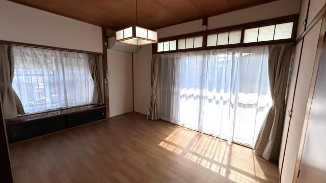 5DK House for Rent in Sakaide, Kagawa - 92.59 sqm - Thumbnail 2