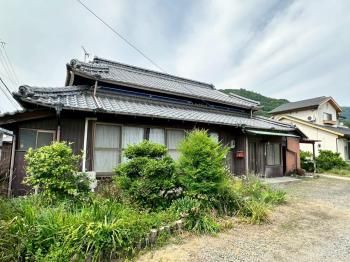 Spacious 9DK House for Rent in Sakaide City, Kagawa - Thumbnail 3