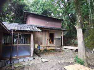 100-Year-Old Kominka with Kura Storehouse for Sale in Kobe - Thumbnail 2