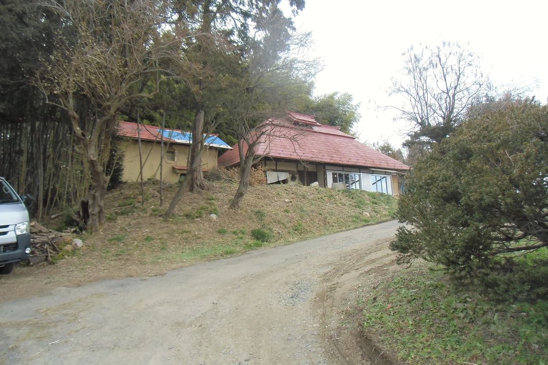 Historic 150-Year Farmhouse Converted to Sonora Burger Shop in Koriyama - Thumbnail 2