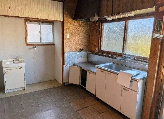 Compact 5DK Traditional House for Sale in Central Nanao, Ishikawa - Thumbnail 4
